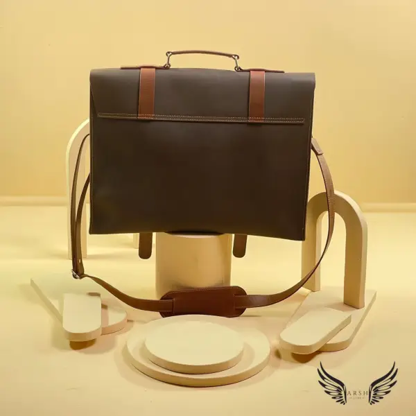 Vintage Crazy Horse 15" Leather Laptop Bag – Durable & Stylish for Work or Travel - Image 3