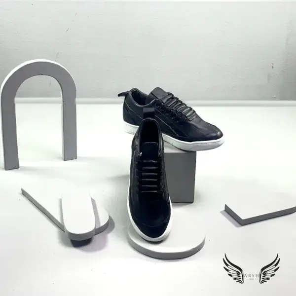 Classic Black Leather Sneakers – Timeless Look for Street & Casual Style - Image 7